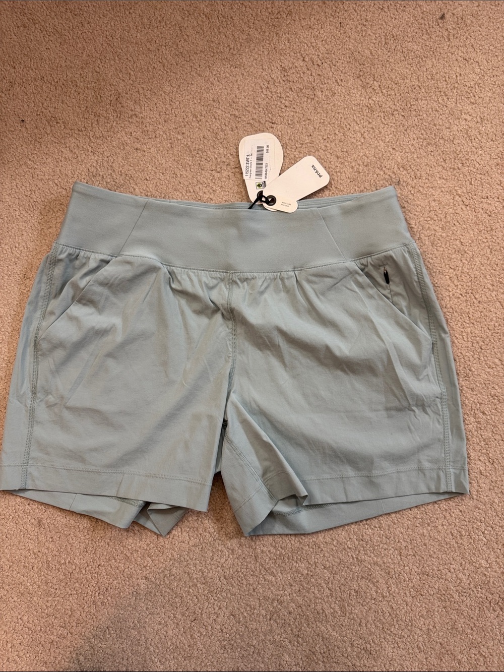 Prana women’s Evergreen 5 Hiking Shorts